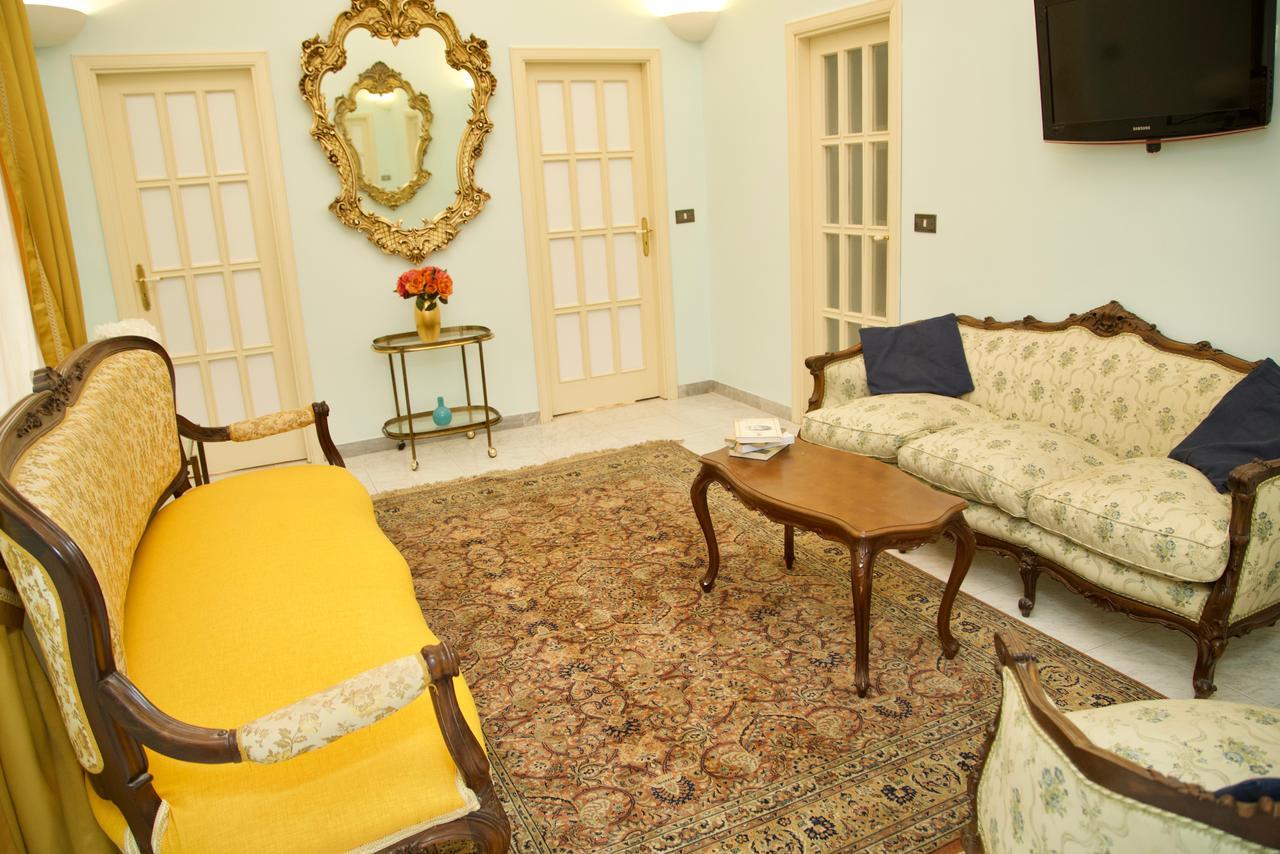 La Terrazza Di Dante Bed & Breakfast Napoli Ngoại thất bức ảnh
