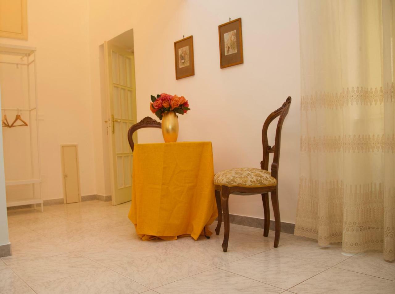 La Terrazza Di Dante Bed & Breakfast Napoli Ngoại thất bức ảnh